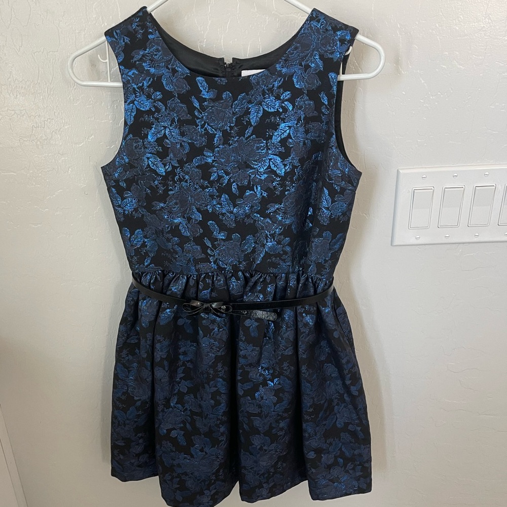 Beautiful blue floral dress 💙💙💙